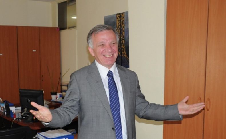 'Birimlerini kapatan Yalova Belediyesi çalışanlarını evine gönderiyor'