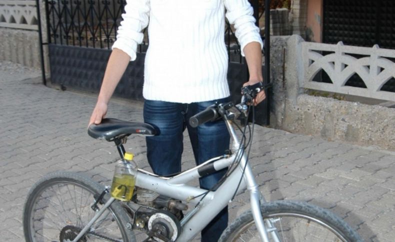 Bisikleti motosiklete çevirdi