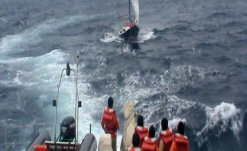 Bodrum’da fırtınaya yakalanan tekne kurtarıldı