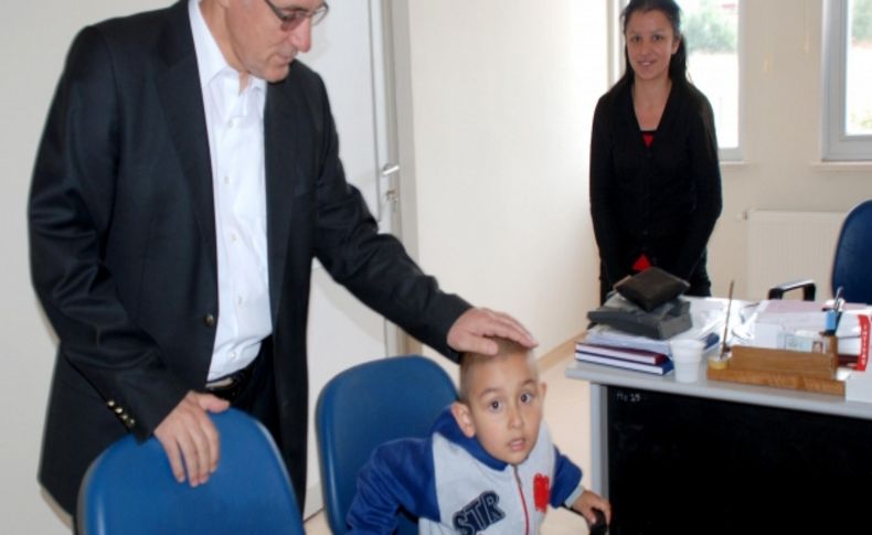 Bolu Valisi Özçimen okulları gezdi