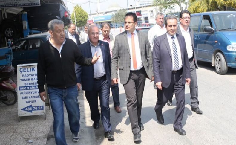 Bornova Belediyesi esnafın yanında