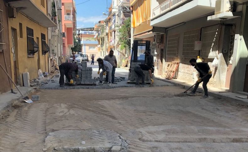 Bornova Belediyesi yolları yeniliyor