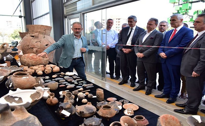 Bornova’da atık pil getiren tarih yolculuğuna çıkıyor