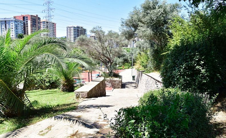 Bornova’da bir park daha yenilendi