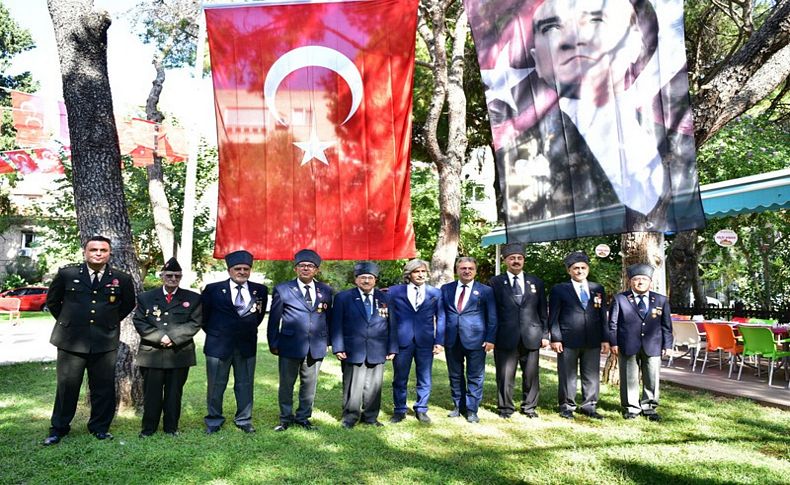 Bornova'da gazilere vefa