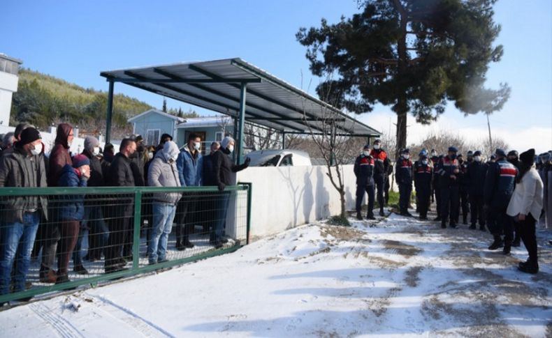 Bornova’da 'kaçak yapı yıkım' krizi