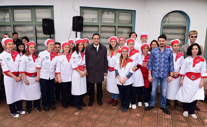 Bornova'da mezuniyet heyecanı