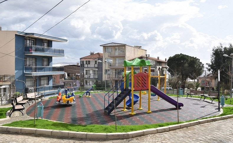 Bornova’da parklar yenileniyor