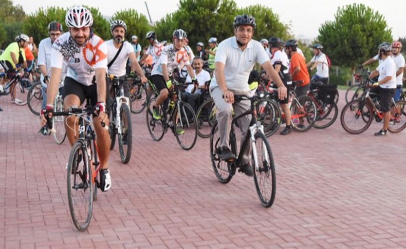 Bornova’da pedallar daha temiz kent için çevriliyor