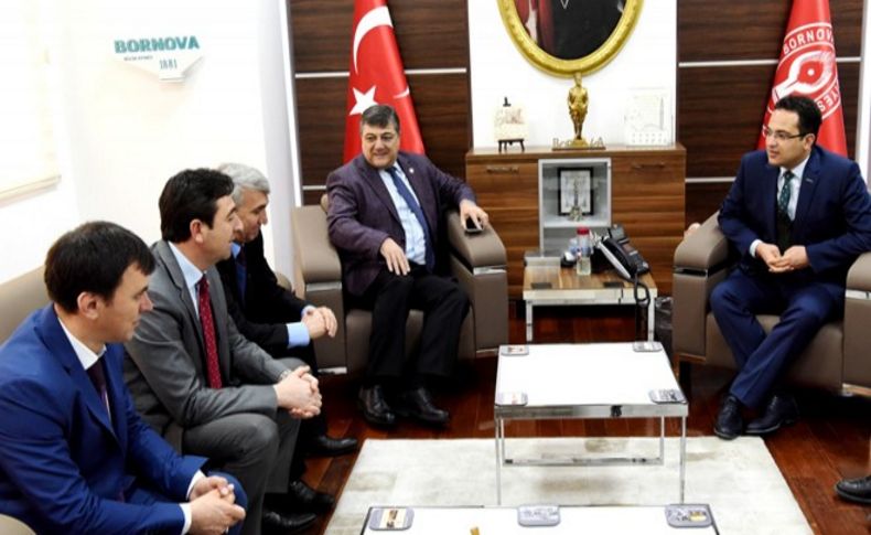 Bornova kardeşlerini ağırladı