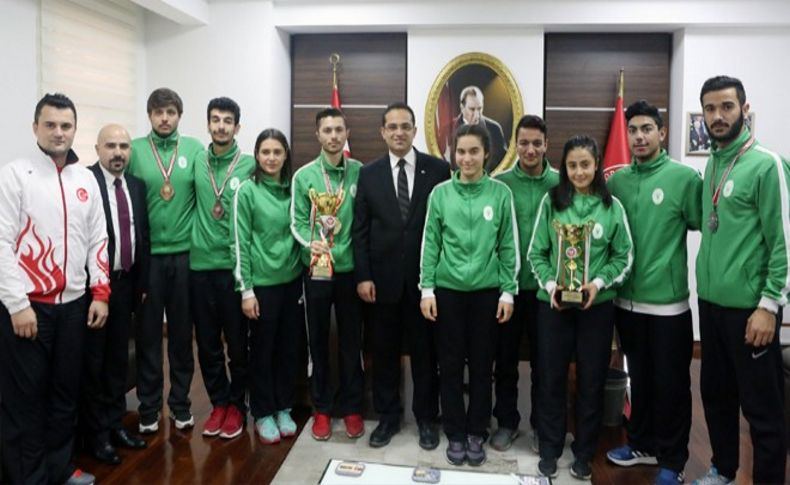 Bornova’nın şampiyon taekwondocuları