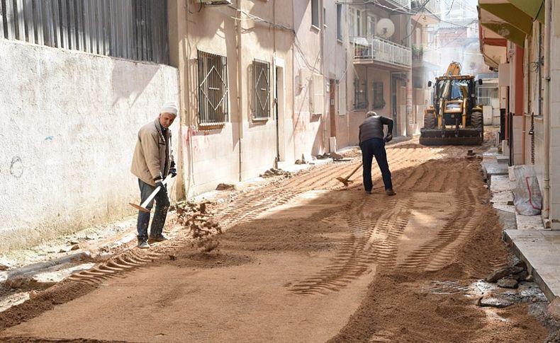 Bornova’nın yolları yenileniyor