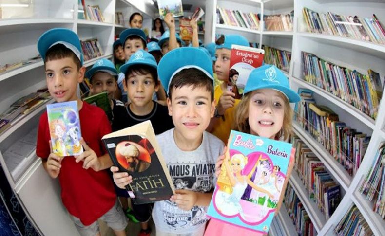 Bornova’da Gezici Kütüphane çocuklarla buluştu