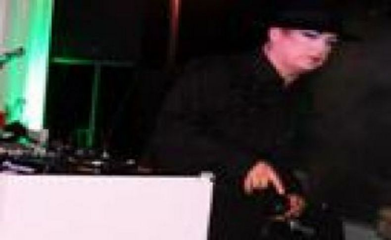 Boy george halikarnas'ı coşturdu