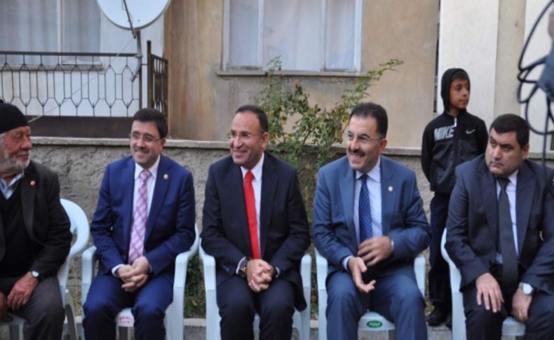 Bozdağ: Meclis'te başörtüsü yasağı yok, zihinlerde var