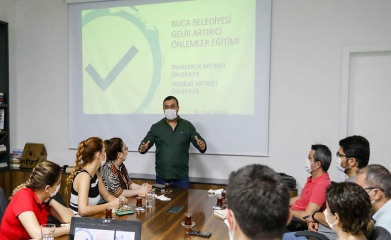 Buca Belediyesi kurum içi eğitimde Ozan Bingöl’ü konuk etti