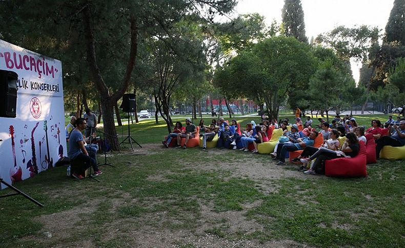 Buca'da çim konserleri devam ediyor