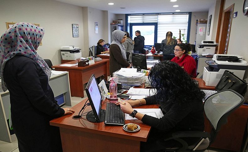Buca’da başarılı öğrenciye burs