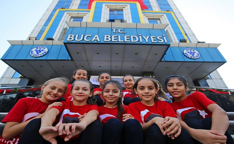 Buca’da Cumhuriyet Coşkusu sürüyor