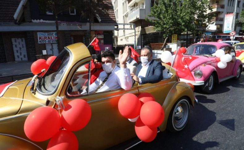 Buca’da renkli 9 Eylül korteji