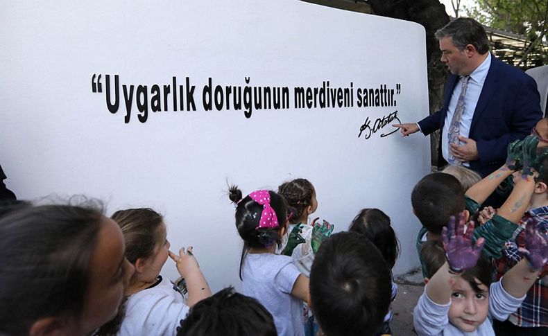 Buca'da Sanat Sokağı'na renkli açılış