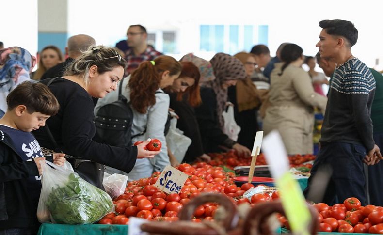 Buca Pazarı hizmete açıldı