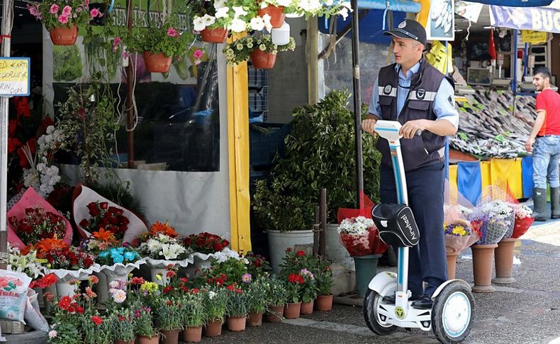 Buca zabıtasından ‘Pazar’ denetimi