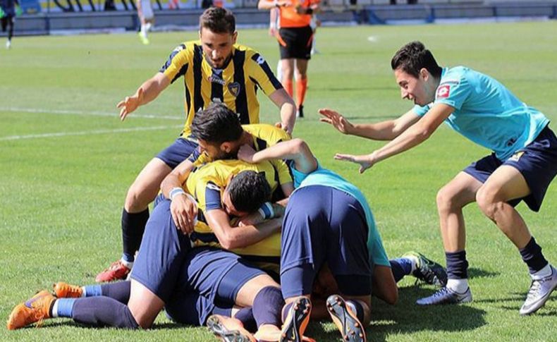 Bucaspor'da bayram var