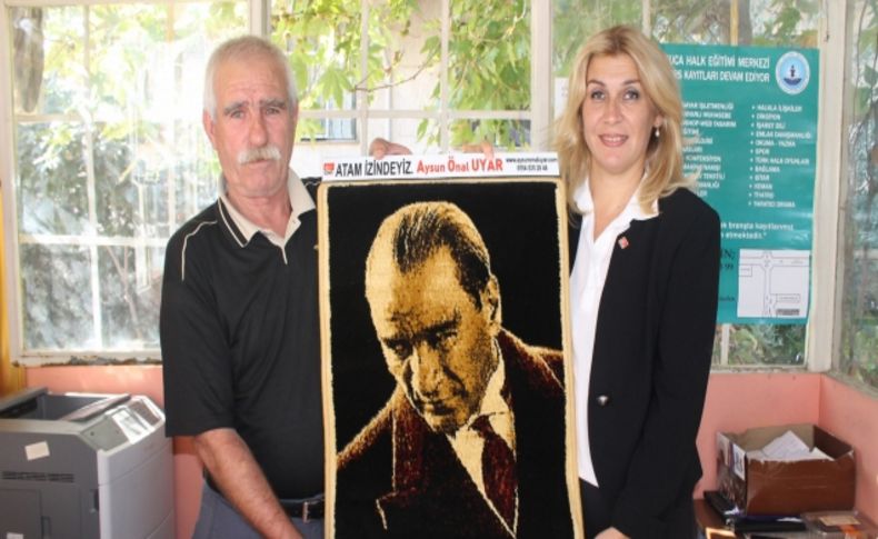 Buca'lı Aysun Önal Uyar Muhatarları geziyor