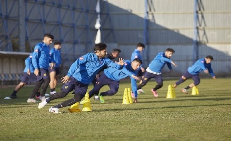 Bucaspor'da bir futbolcu pozitif