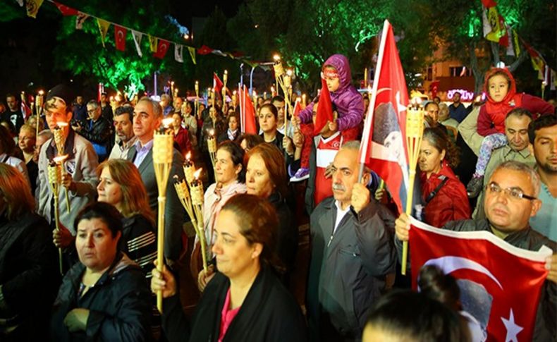 Buca’da cumhuriyet coşkusu devam ediyor