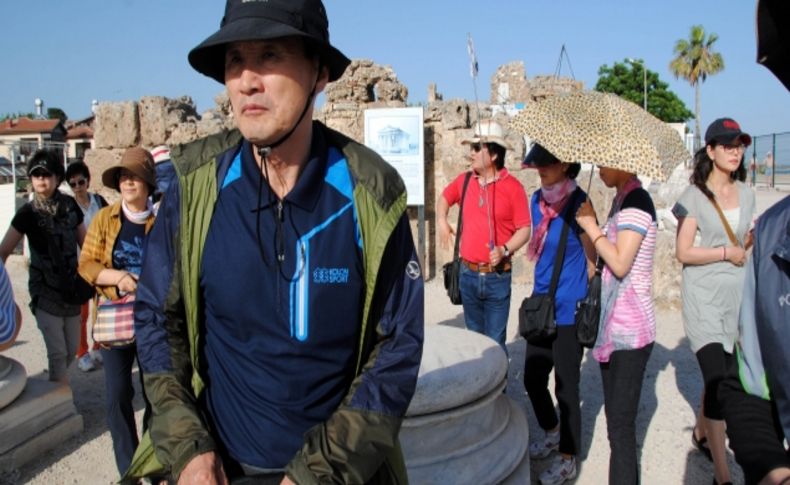 Budist Koreliler, kültür turizmine Hıristiyanlar kilise ziyaretine geliyor