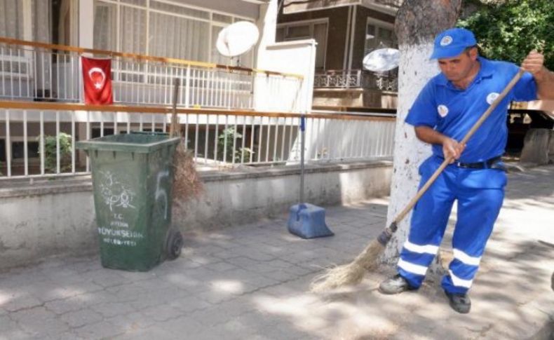 Bulduğu 5 bin Euro'yu yetkililere teslim etti