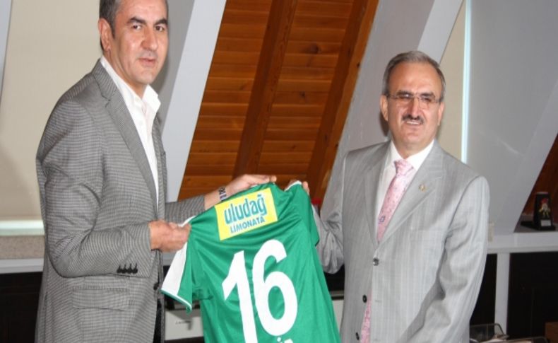 Bursaspor Başkanı Körüstan: Husumeti Fikren Orman'la birlikte bitireceğiz