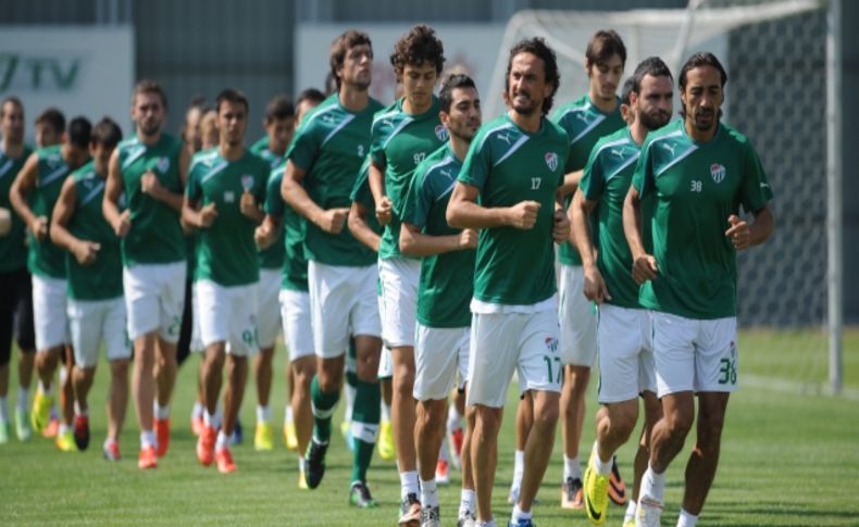 Bursaspor, ligin ilk üç puanını hedefliyor