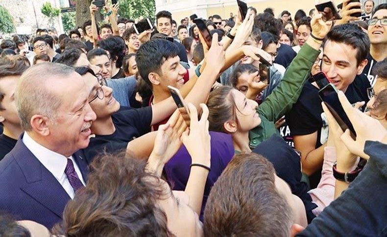Büyük kuşatma altındayız