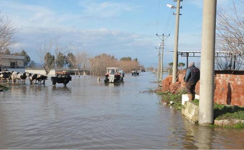 Büyük Menderes taştı