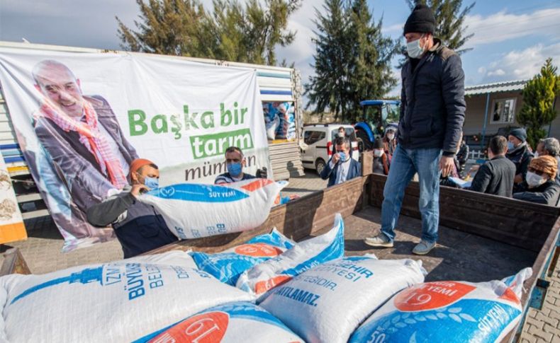 Büyükşehir’den Aliağalı üreticilere de yem desteği