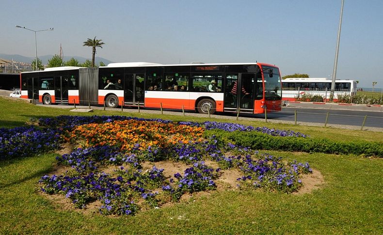 Büyükşehir'den İzmirlilere bayram hizmeti