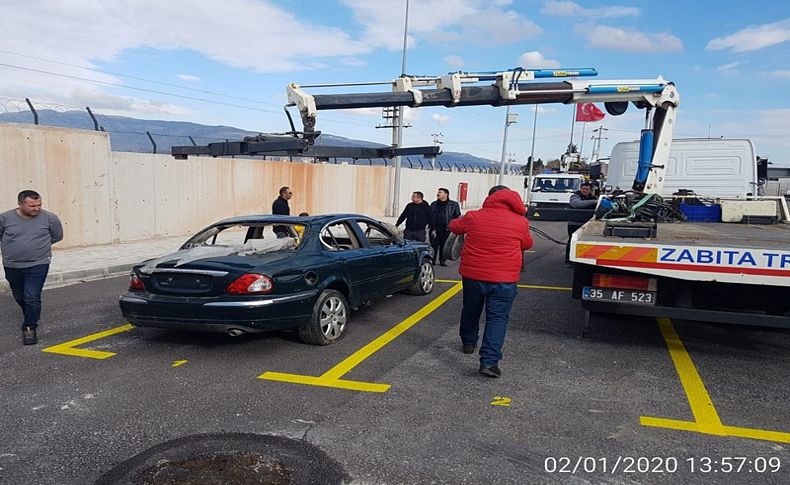 Büyükşehir hurda araçlar için otopark kurdu