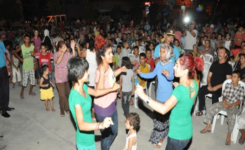 Büyükşehir Sanat TIR’ı İncirlik’te