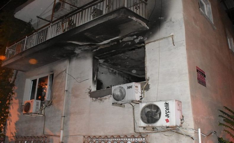 Buzdolabı patladı, ev harabeye döndü: 1 yaralı