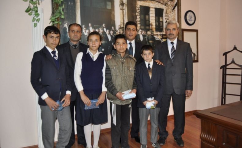 Çağlayancerit'te Kutlu Doğum yarışmalarının ödülleri verildi