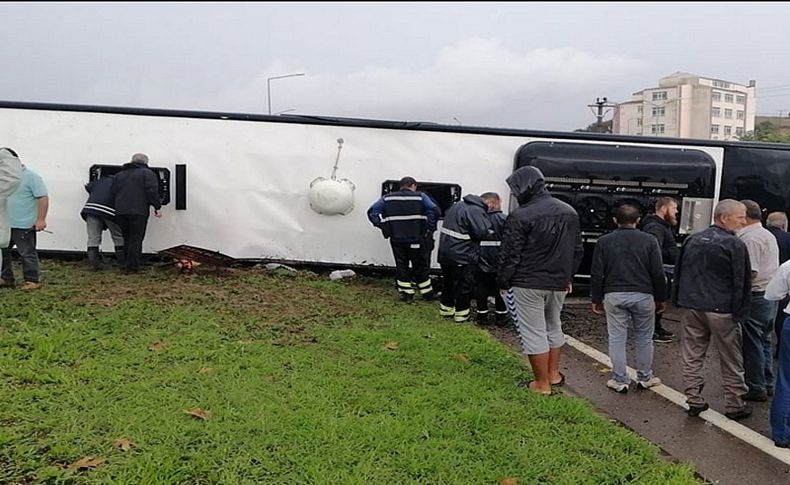 Çanakkale'de otobüs devrildi: 1 ölü, 28 yaralı