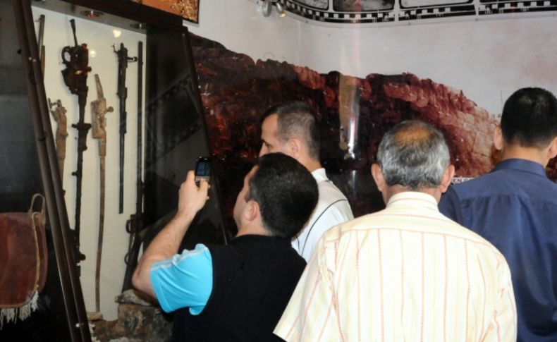Çanakkale Zaferi'ni anlatan gezici müzeye yoğun ilgi