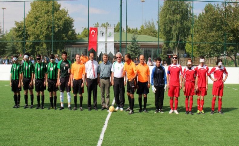 Çankaya Belediyesi’nden engellilere futbol sahası