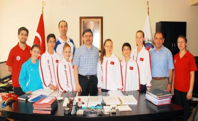 Celal Bayar Üniversitesi'nin jimnastikçileri dünya şampiyonu oldu