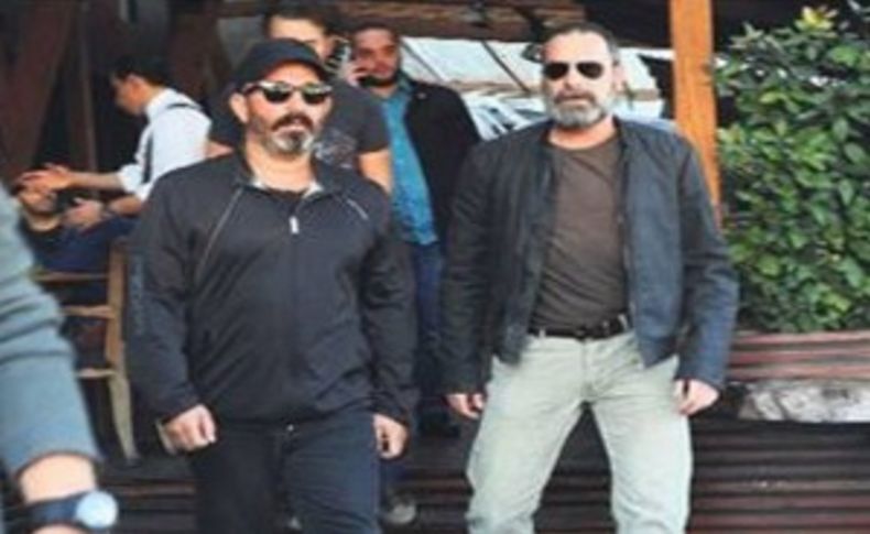 Cem Yılmaz ve Ozan Güven’den magazin gazetecilerine ilginç çıkış…