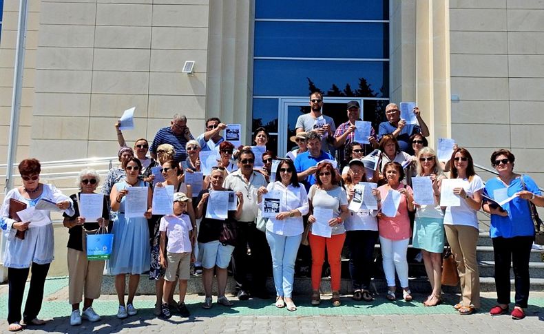 Çeşme CHP'lilerden eski AK Parti yöneticisi hakkında suç duyurusu