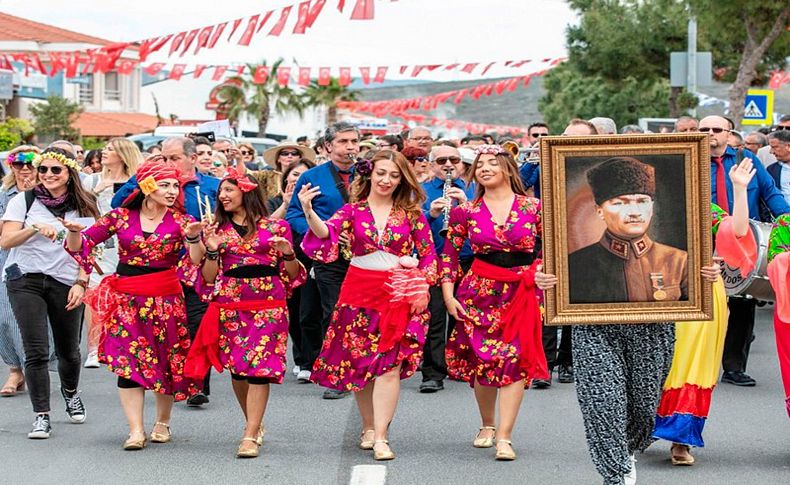 Çeşme'de festival zamanı